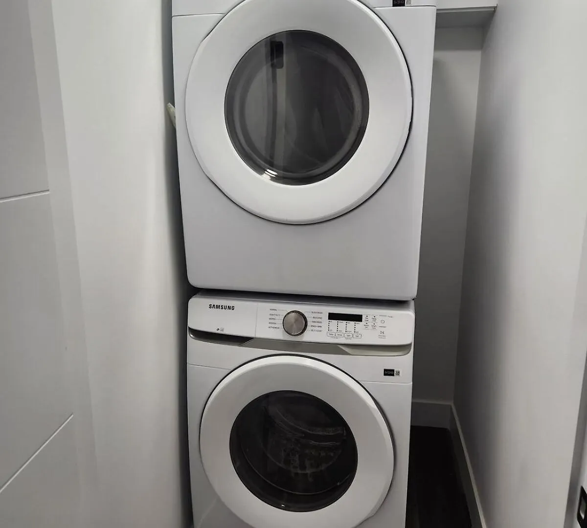 Apartment Home Away From Home 2 Bedrooms Edmonton